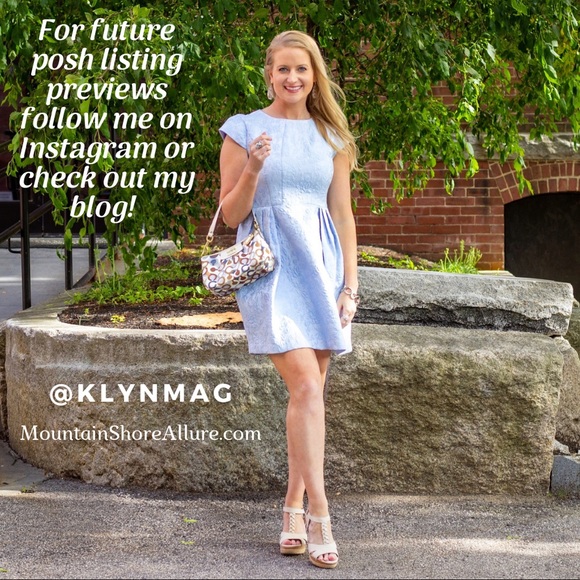 NEW LISTING! Lia Sophia Jeweled Ring! - Picture 3 of 8